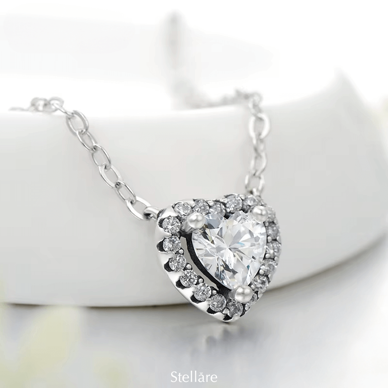 Sterling silver heart necklace with brilliant cut – romantic and sparkling pendant symbolising love and elegance