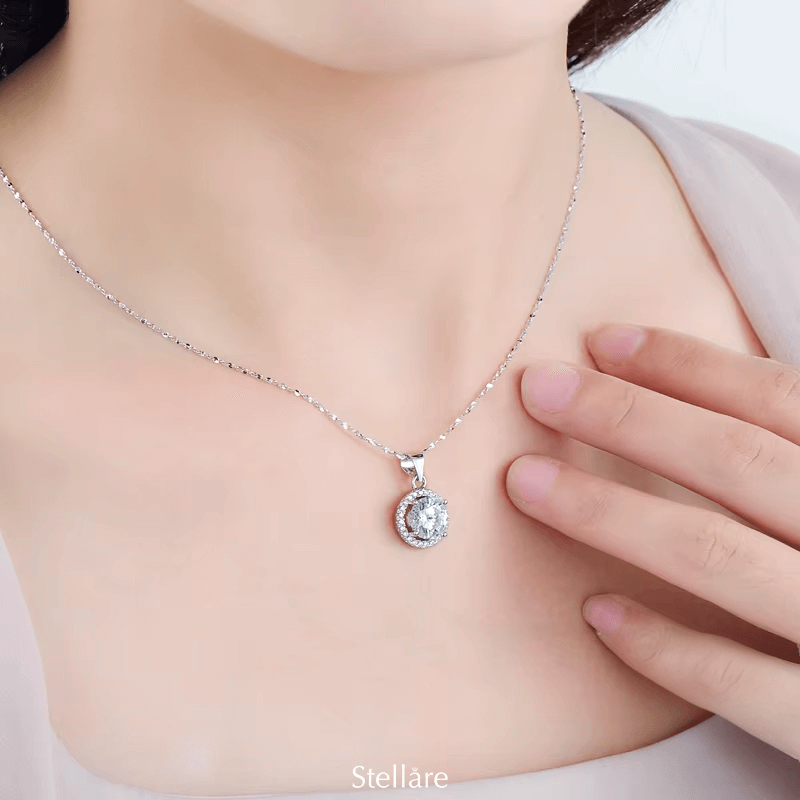 Sterling silver round halo pendant necklace – classic brilliance with sparkling zirconia centre