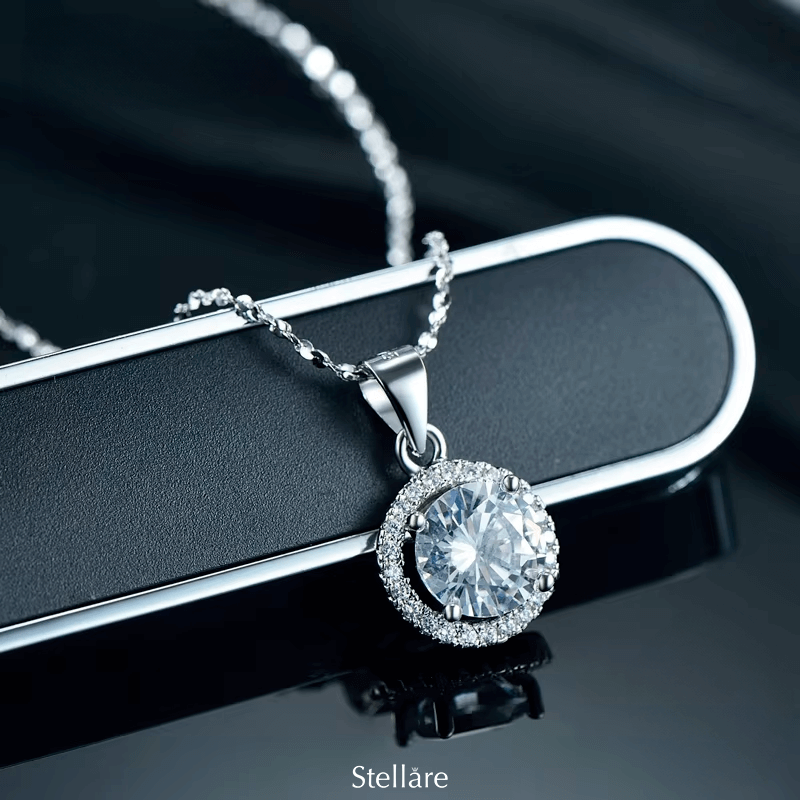 Sterling silver round halo pendant necklace – classic brilliance with sparkling zirconia centre