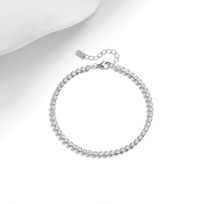 Elegant sterling silver bracelet with zirconia stones – tennis style jewellery for women UK