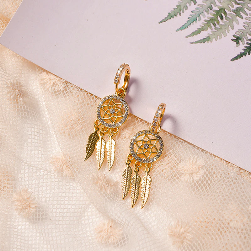 Boho Dreamcatcher Earrings – Feather Drop Charm in Gold