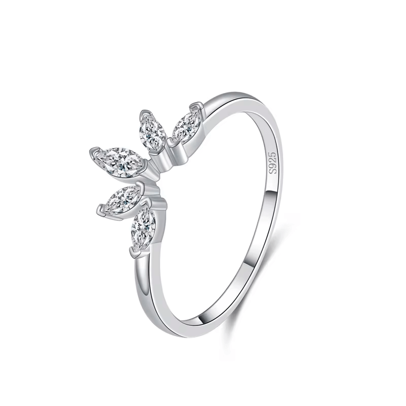 Nature's Grace Ring Collection in 925 Silver.