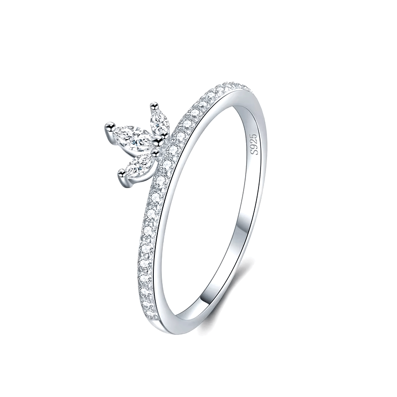 Nature's Grace Ring Collection in 925 Silver.