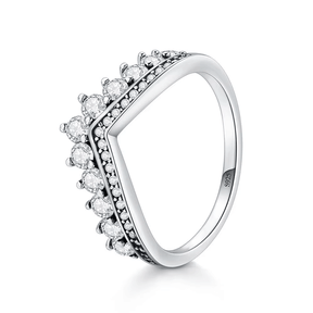 925 sterling silver crown-shaped ring for women – tiara-inspired jewellery UK