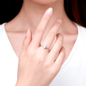 925 sterling silver ring with heart cut zirconia – romantic UK jewellery