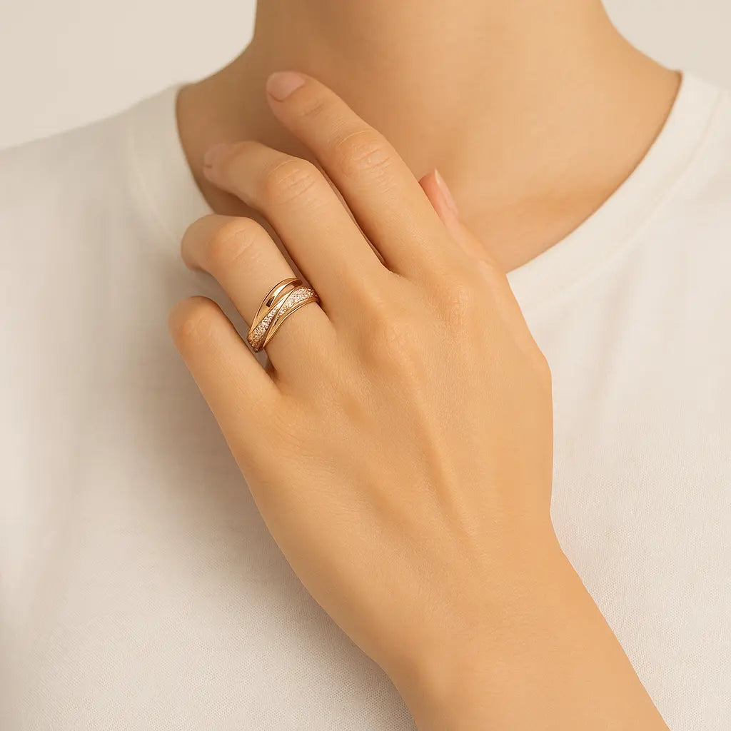 925 Sterling Silver Infinity Ring with two-tone crossover design – romantic UK jewellery