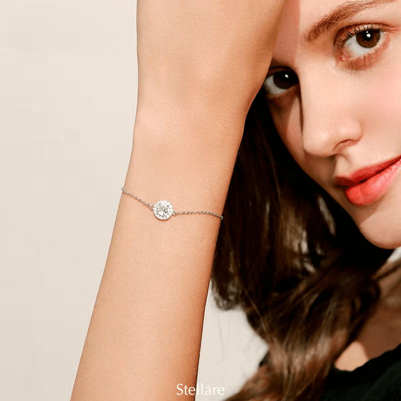 Elegant sterling silver bracelet with round brilliance charm – minimalist jewellery UK
