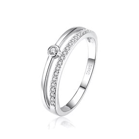 “Sterling silver curved ring with solitaire cubic zirconia – elegant minimalist band for daily wear”
