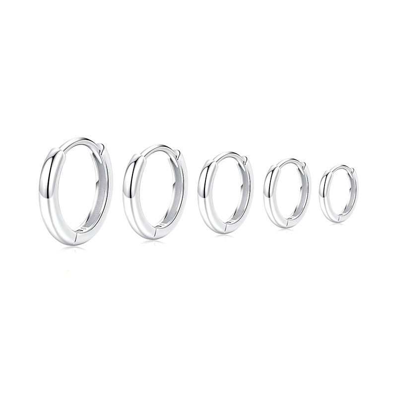 Sterling silver polished hoop earrings in various sizes – timeless, lightweight and versatile set for everyday elegance