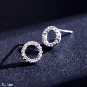 Sterling silver round stud earrings with sparkling zirconia – minimalist circle design for luminous everyday style