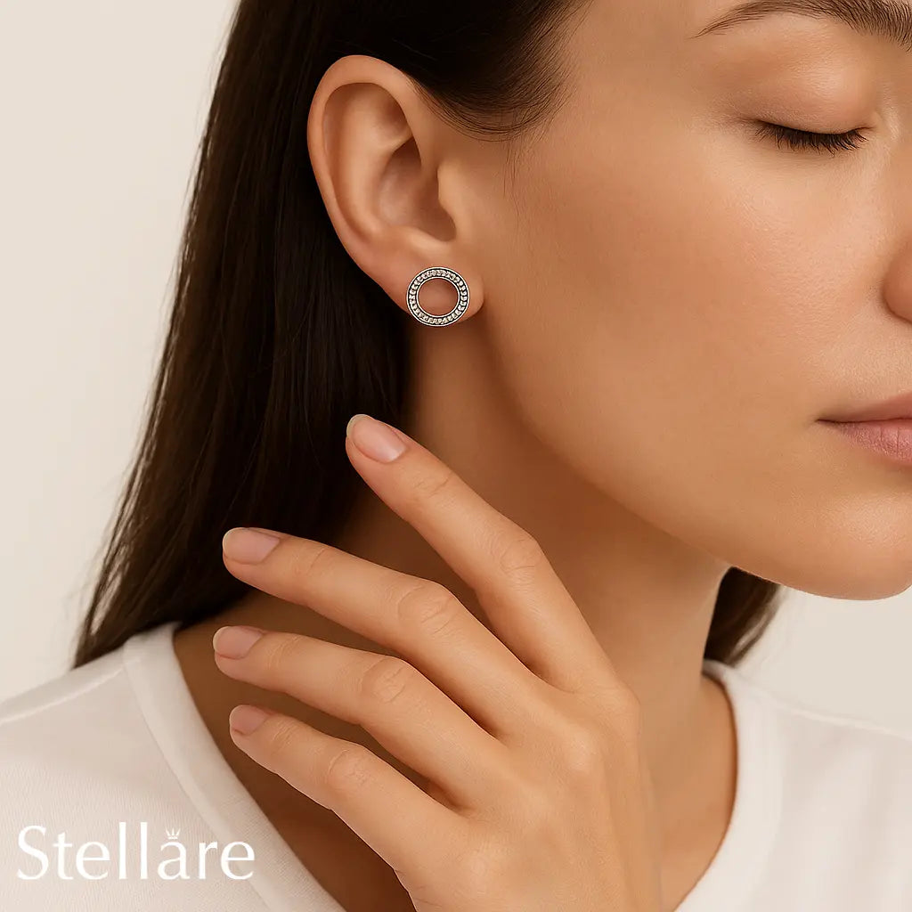 Sterling silver circular stud earrings with zirconia – elegant round shape available in silver or rose gold tone