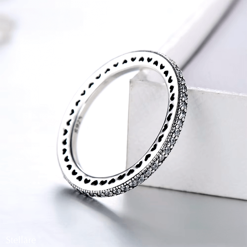 925 Sterling Silver Cut-Out Hearts Ring