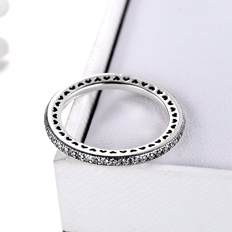 925 Sterling Silver Cut-Out Hearts Ring