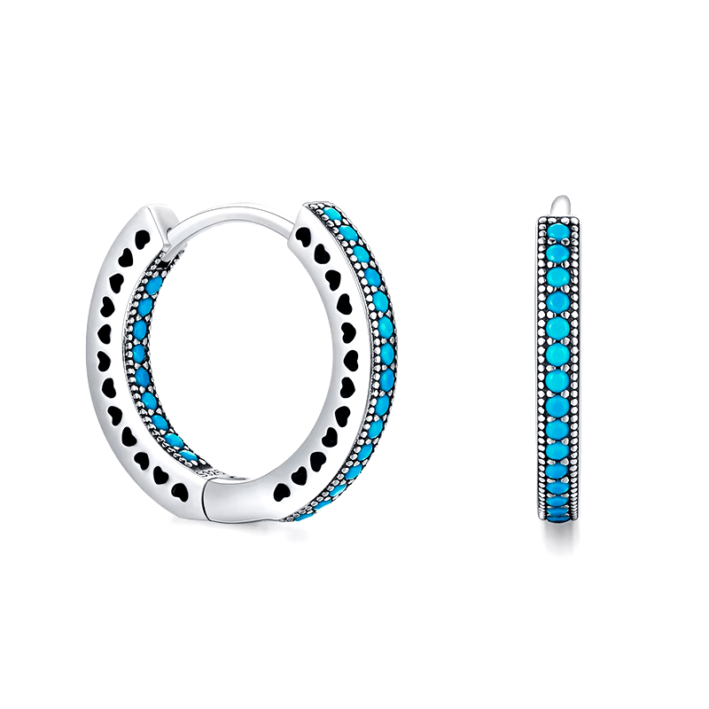 Sterling silver hoop earrings with heart-cut details and zirconia – symbolic, stylish and elegant design for everyday or gifting