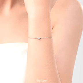 Sterling silver bracelet with heart charm – elegant and dainty design symbolising eternal love