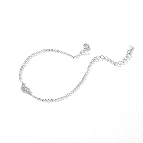 Sterling silver bracelet with heart charm – elegant and dainty design symbolising eternal love