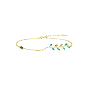Sterling silver bracelet with green leaf charms – nature-inspired design combining elegance and freshness for everyday wear