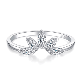 Sterling silver marquise ring with leaf-shaped zirconia stones – nature-inspired dainty design for elegant daily wear