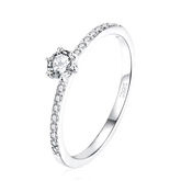 Sterling silver minimalist ring with solitaire zirconia – delicate and elegant band ideal for everyday wear or stacking