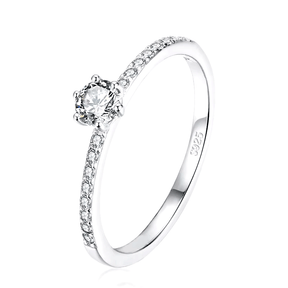 Sterling silver minimalist ring with solitaire zirconia – delicate and elegant band ideal for everyday wear or stacking
