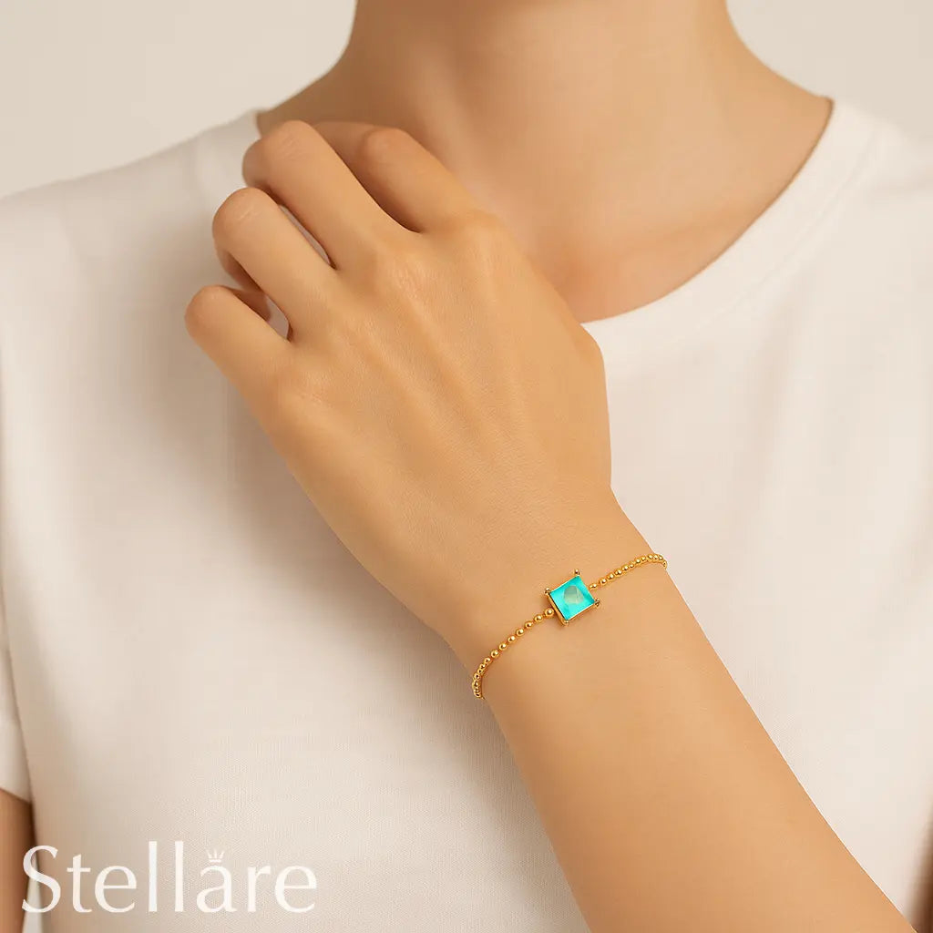 Sterling silver bracelet with emerald-cut green gemstone – dainty and elegant design for a serene and polished everyday look