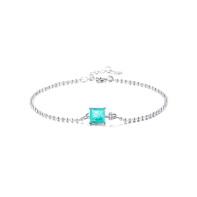 Sterling silver bracelet with emerald-cut green gemstone – dainty and elegant design for a serene and polished everyday look